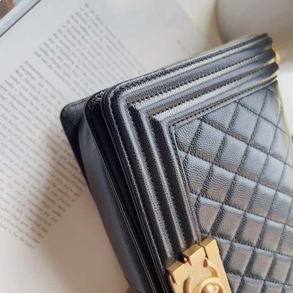 Chanel Black Caviar Old Medium Boy Bag - Picture 5 of 6